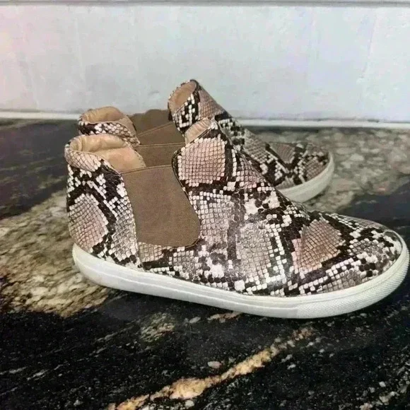 Women's Unbranded Sneakers, Size 7, Brown and White - Picture 4 of 6